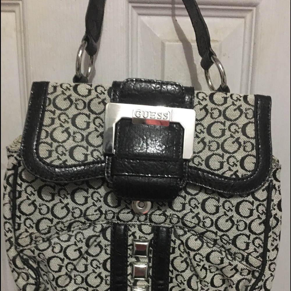 Nice new guess purse